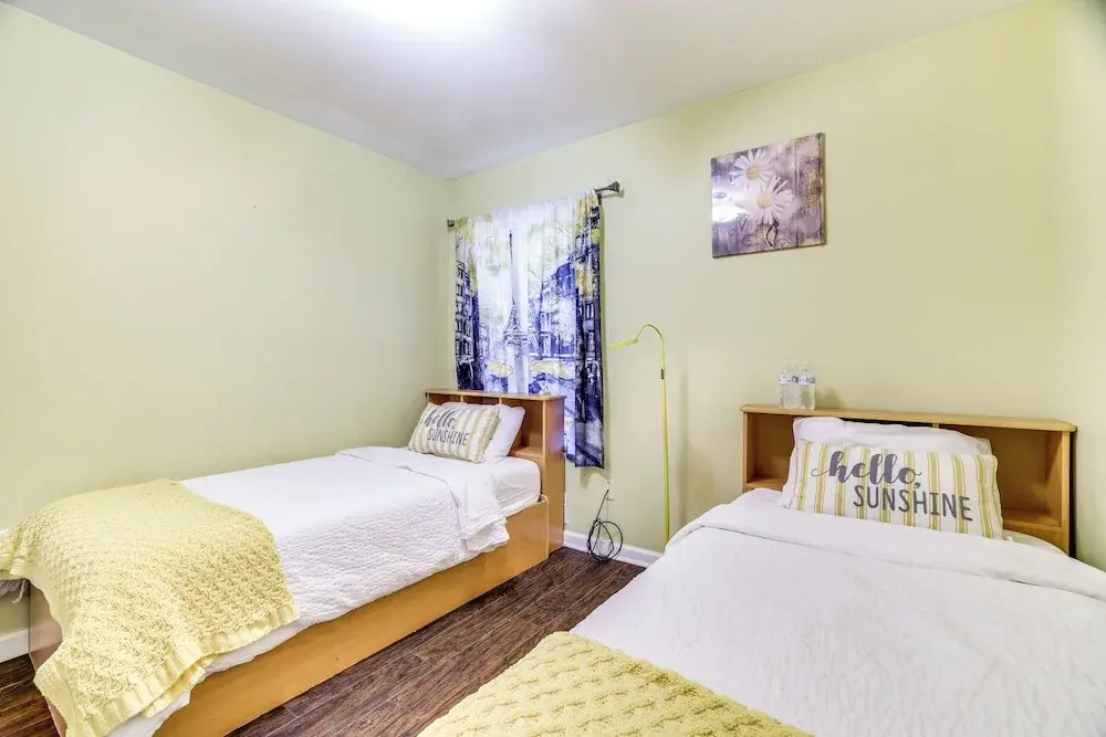 Pet-friendly Tobyhanna Escape Near Hiking & Skiing