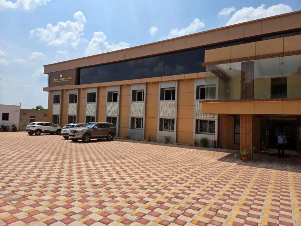 Hotel Badami Court
