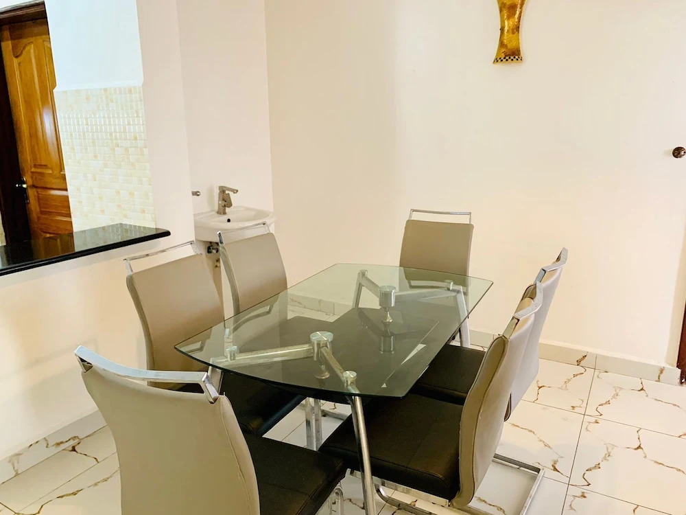 Lux Suites Hari Apartments Nyali