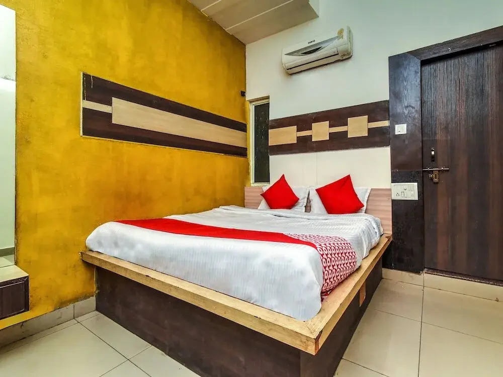 Hotel Alpine Inn by OYO