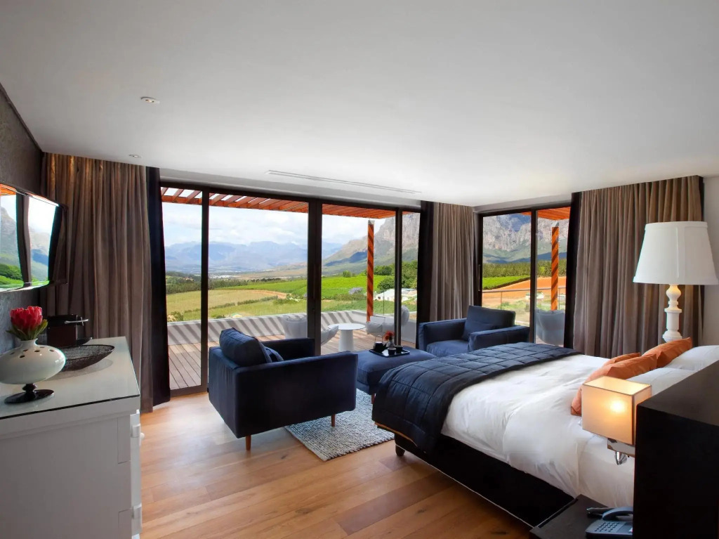 Clouds Estate