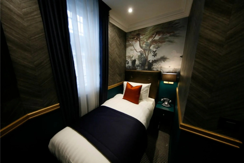 The Portico Hotel