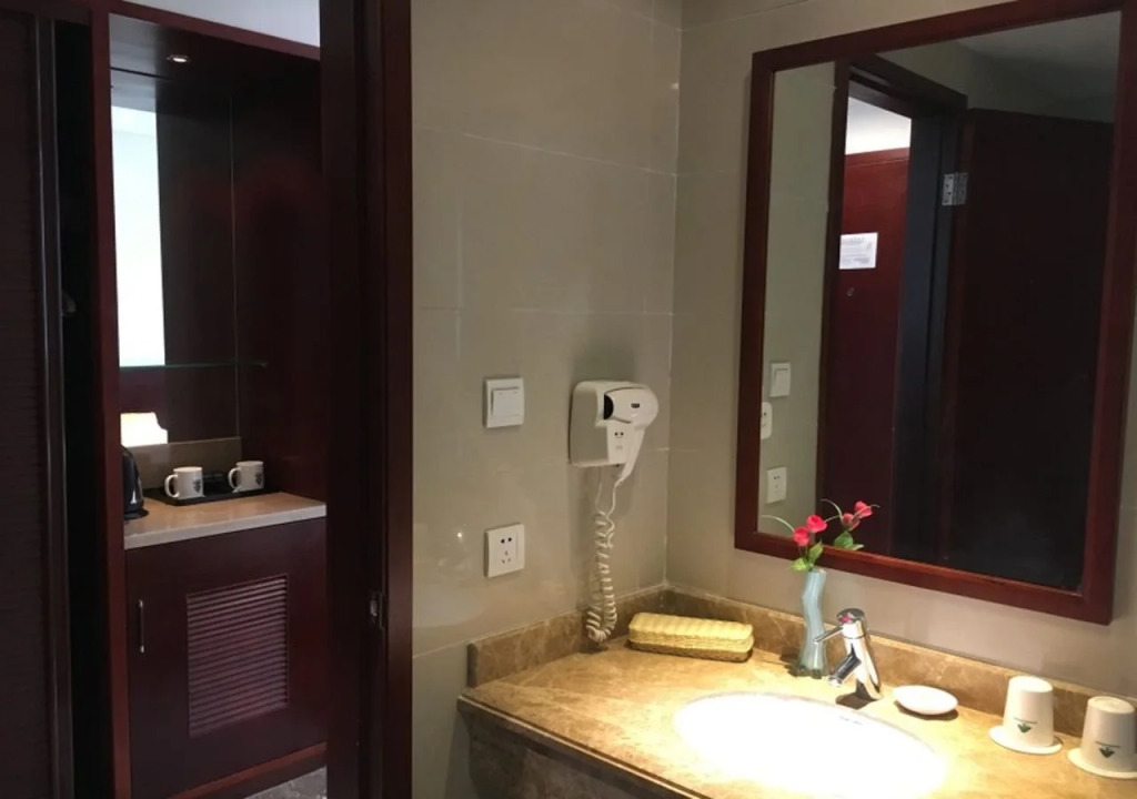 Jinmanting Hotel - Wujiang