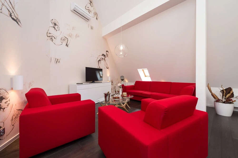 EMPIRENT Rose Apartments