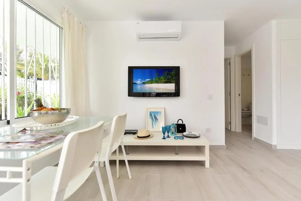 Beach House with private pool in San Agustín ET2 by VillaGranCanaria