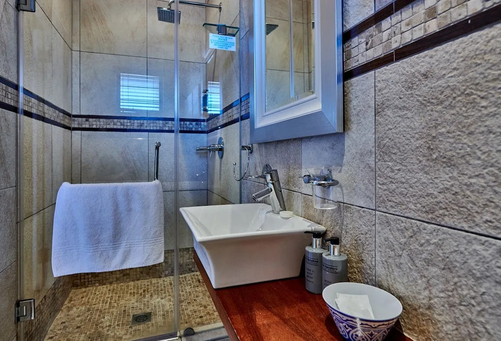 The Hamptons Guest House