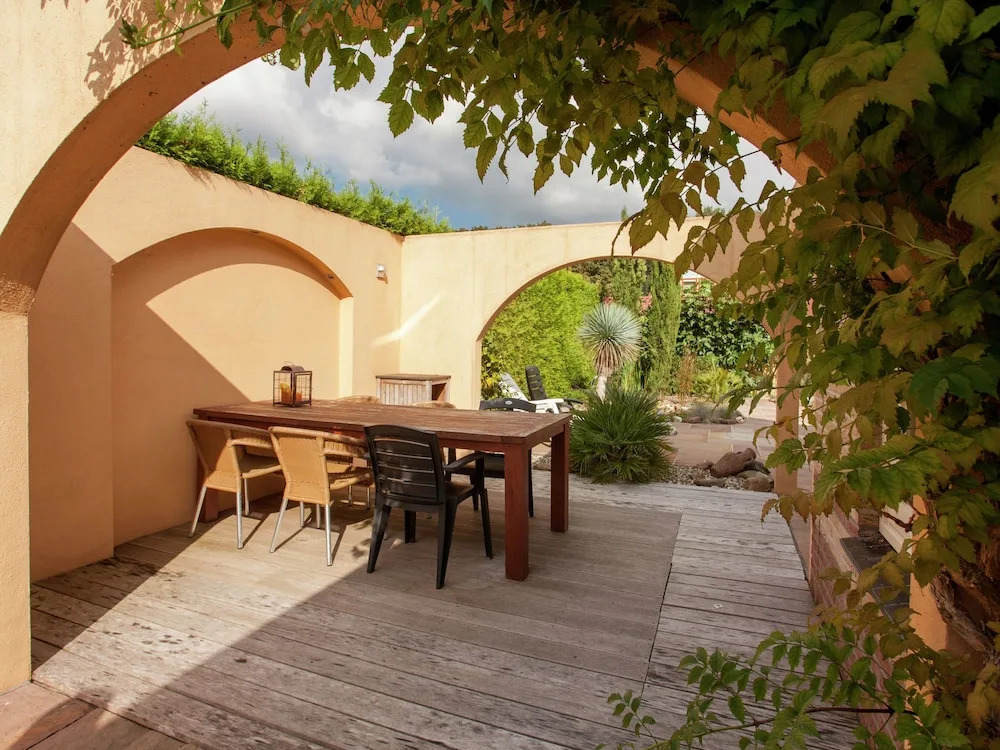 Comfy Holiday Home in Noordwijkerhout near Beach