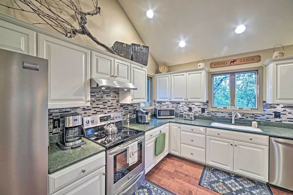 Wintergreen Resort Home w/ Deck!