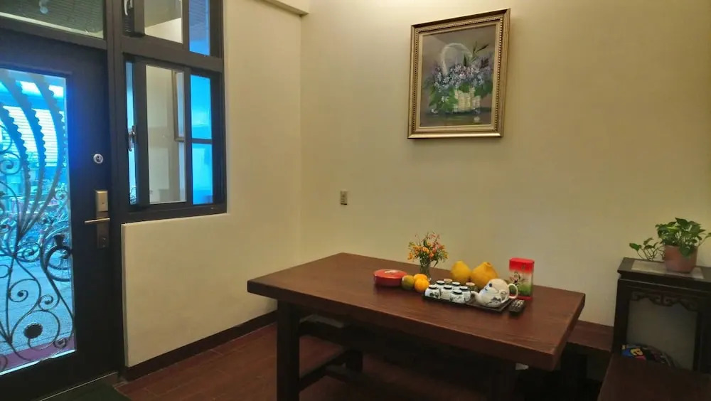 Flower Bed&Breakfast is now Ikegami