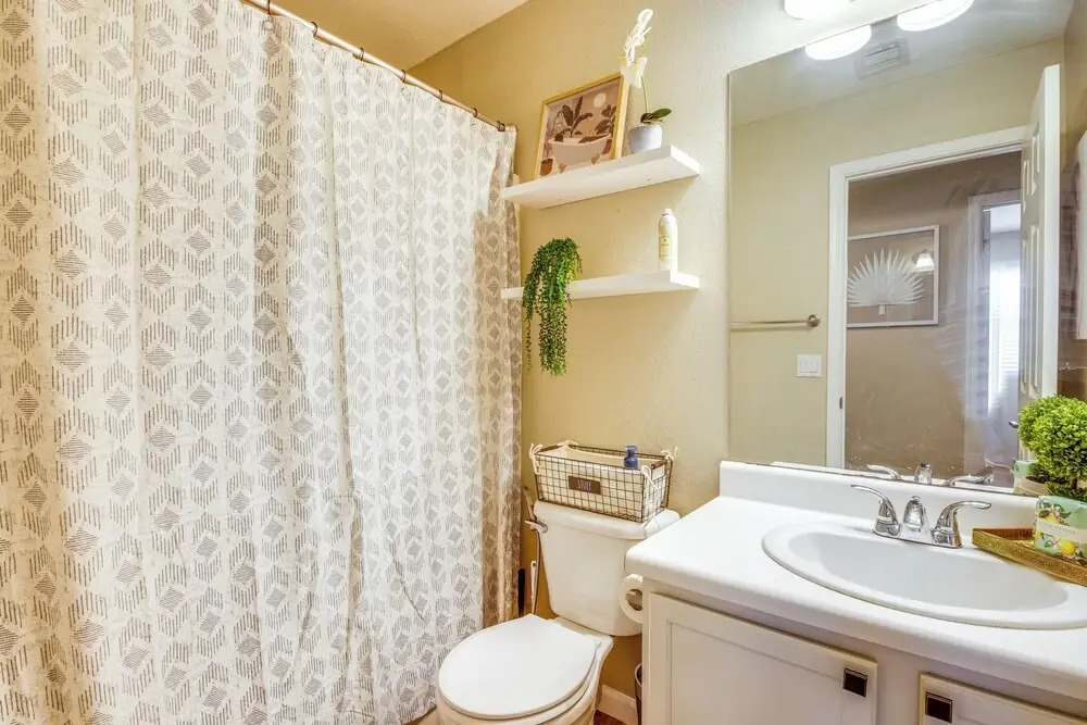 Fenced-in Pool & Patio: Gilbert Home!