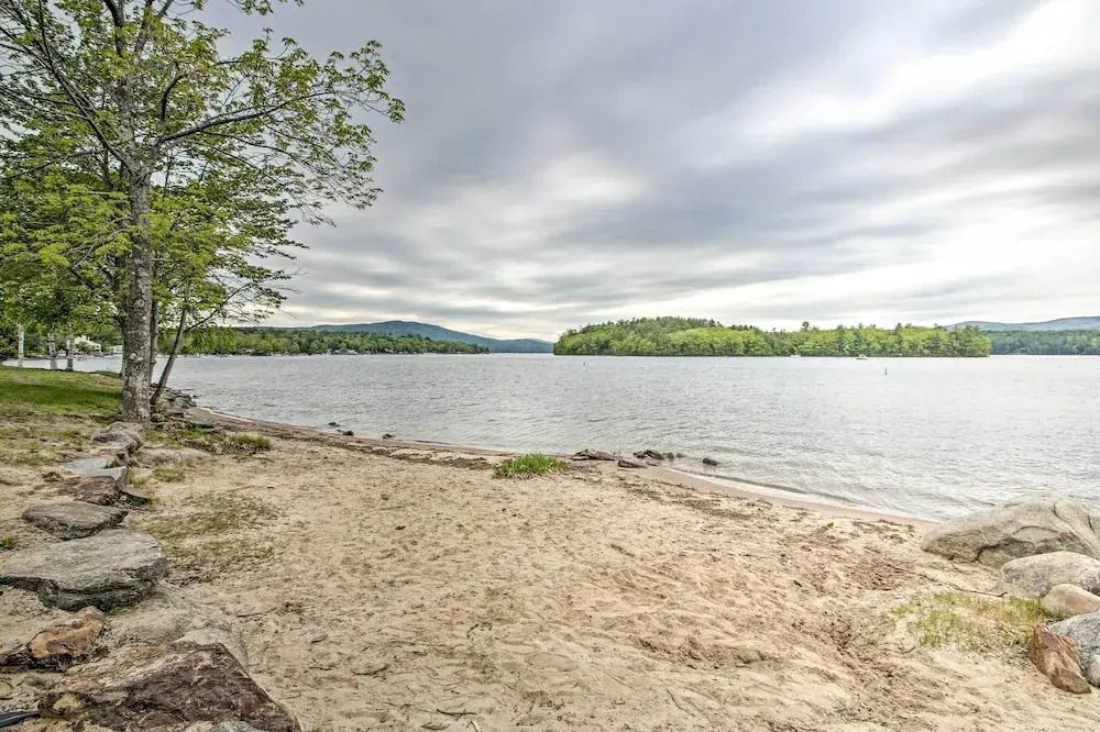 Newfound Lake Studio: Bbq, Fire Pit & Beach Access