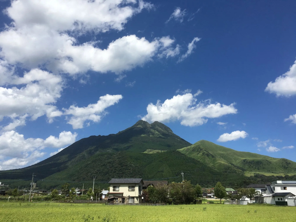 Yufuin Tabinokura