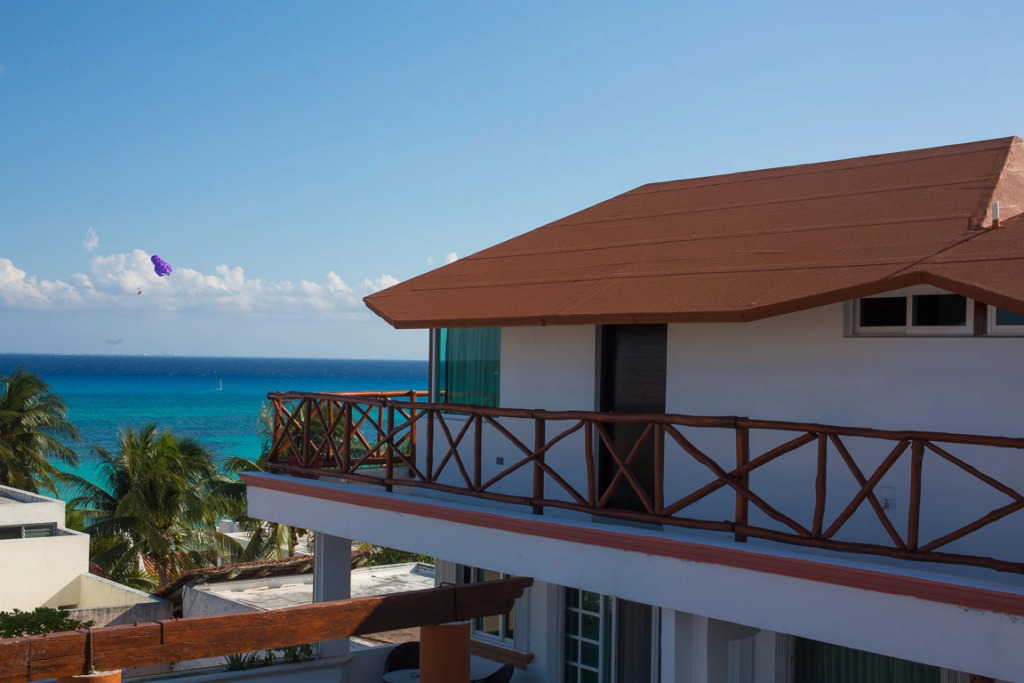 Illusion Boutique "Near Beach"