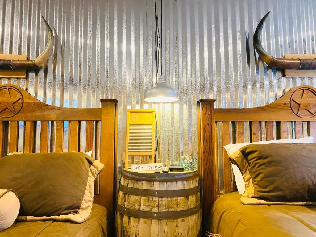 Deluxe Big Texan Multi Suite