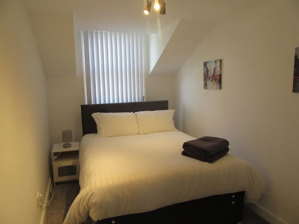 No 6 at 19 Ivanhoe - 2  Bed Sefton Park