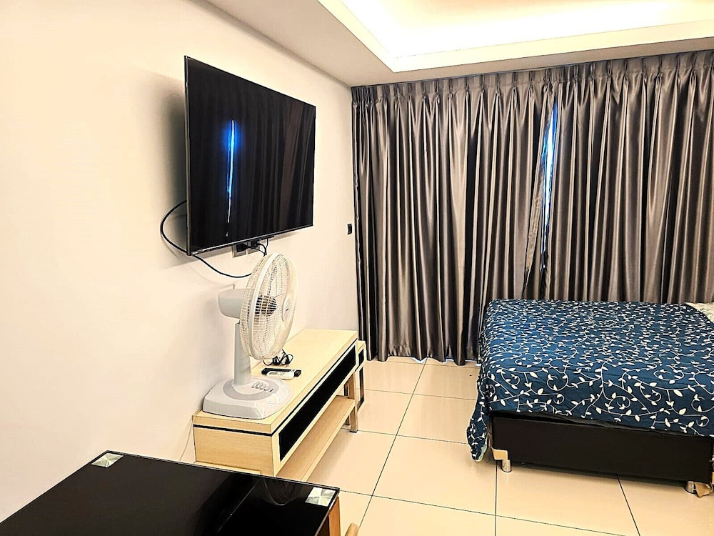 Budget Studio Condo With Resort-style Pool - Laguna Beach Resort 1, Jomtien