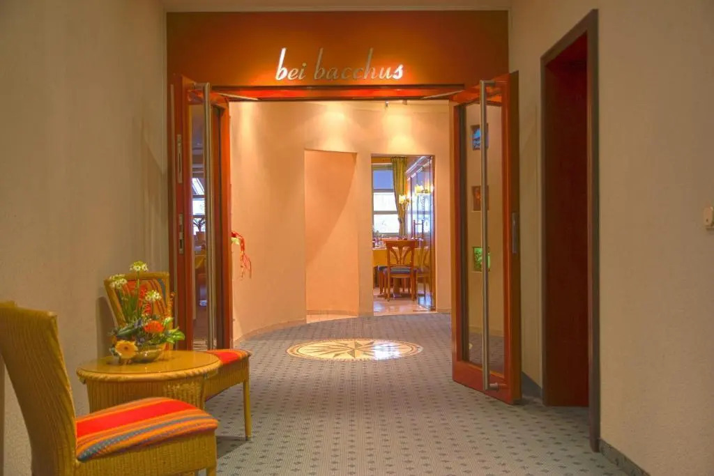 Dom Hotel
