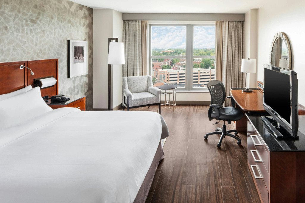 Lancaster Marriott at Penn Square