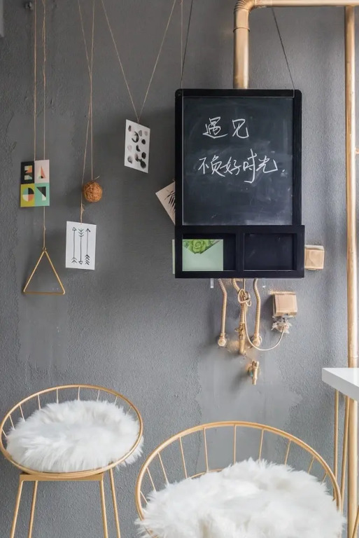 Qing Apartment Spring Heartbeat