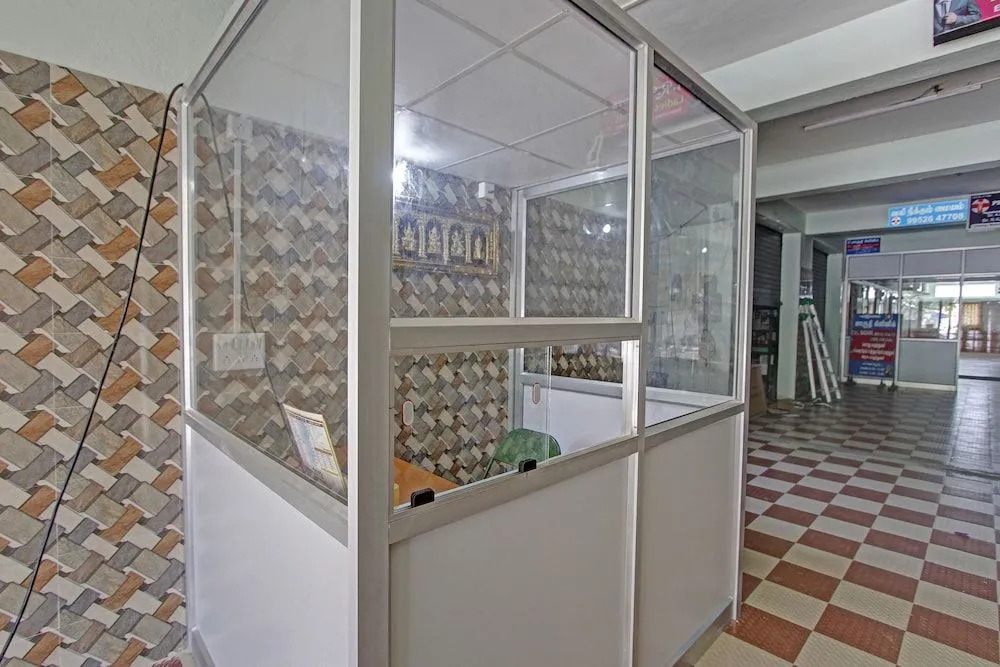 Spot On 43677 Rkp Residency