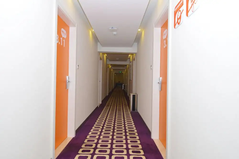 Lijing Selected Hotel