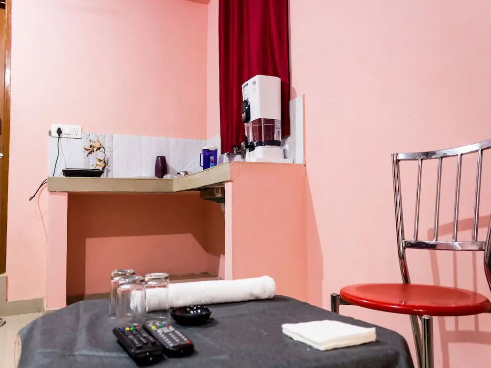OYO 13846 Home Cozy Studio Naddi