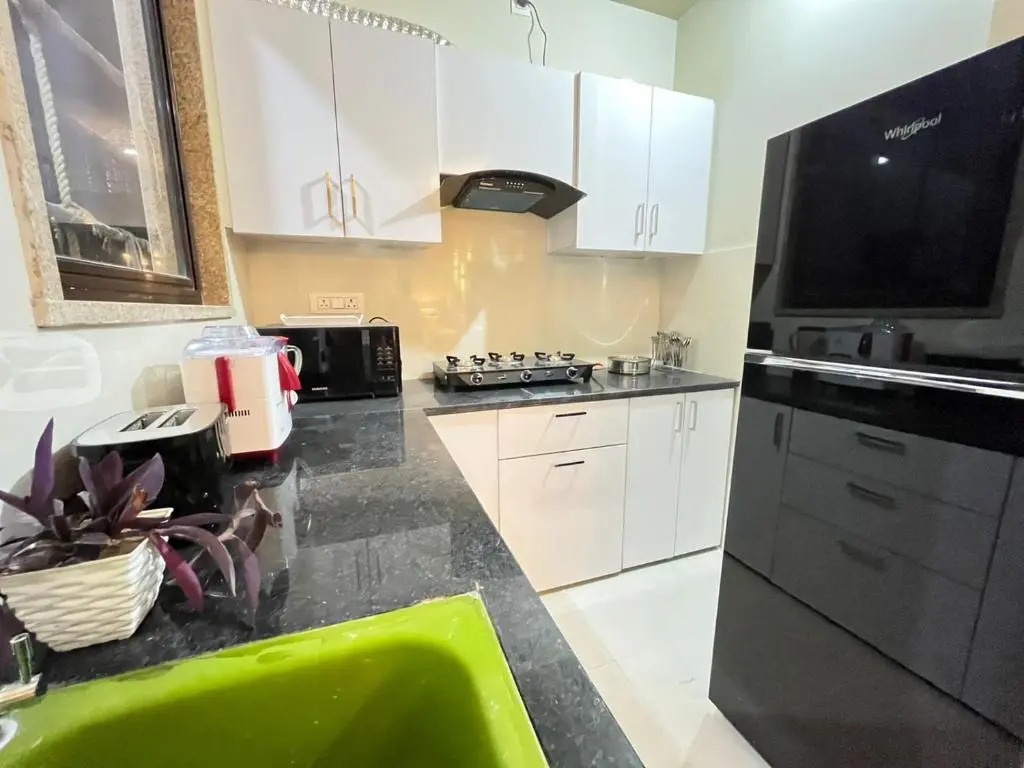 BedChambers Serviced Apartment, Medicity