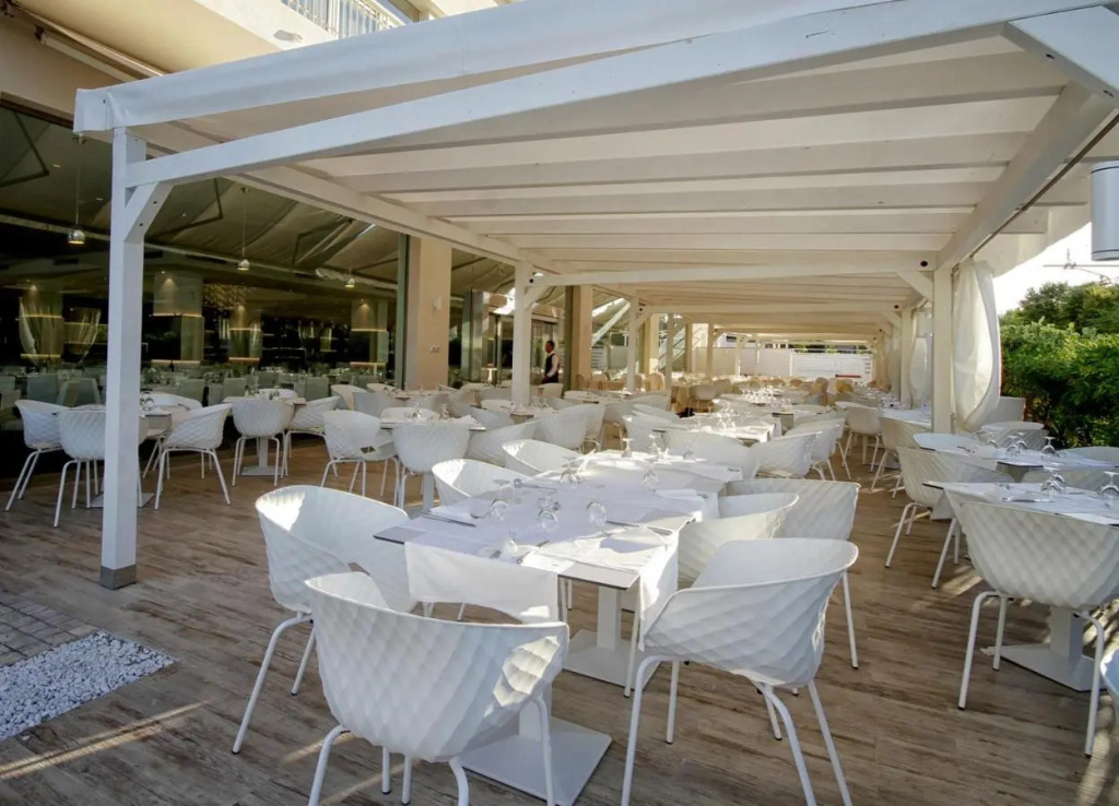 Hotel Santa Lucia Le Sabbie dOro