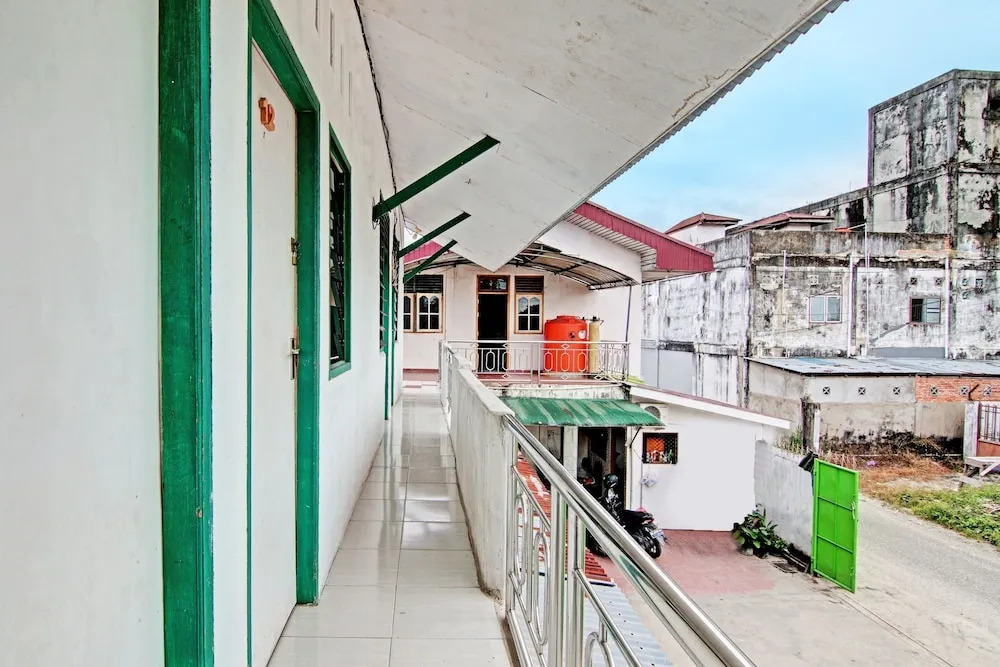 SPOT ON 91950 Guest House TekNong Syariah