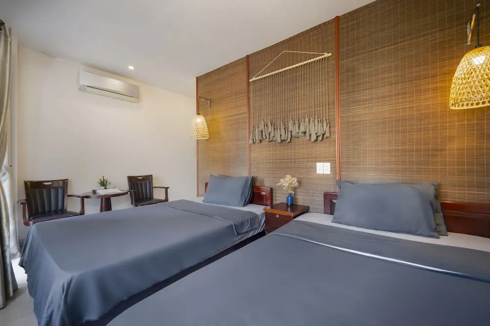 Rustic Hotel Danang