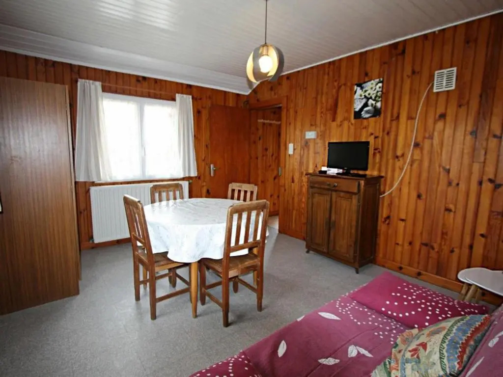 Gîte reposant en forêt avec terrasse, proche de Plombières-les-Bains - FR-1-589-165