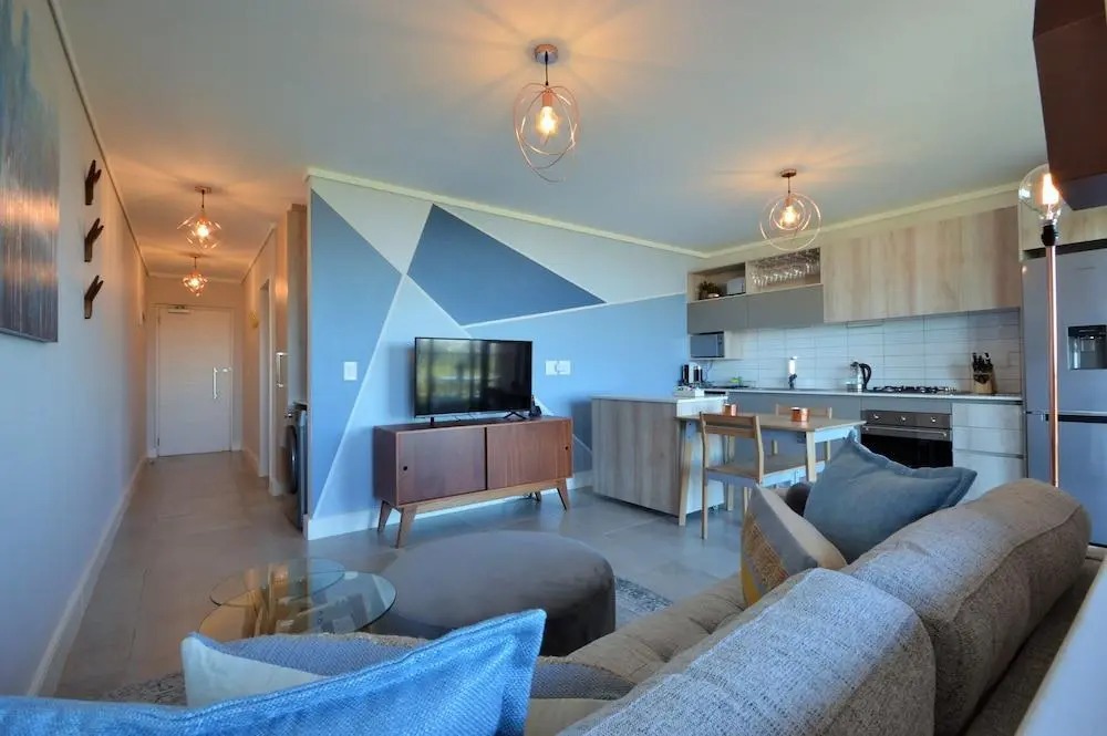 Waters Edge 705