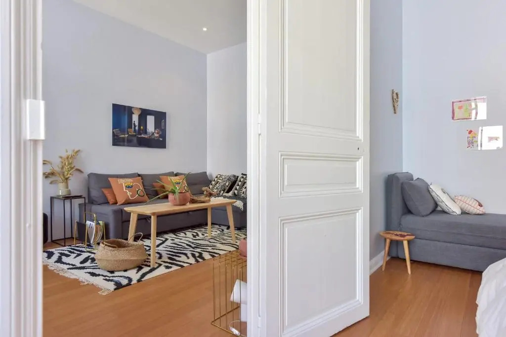 SERRENDY Fall in love Large 1-bedroom apartment 7min to Palais