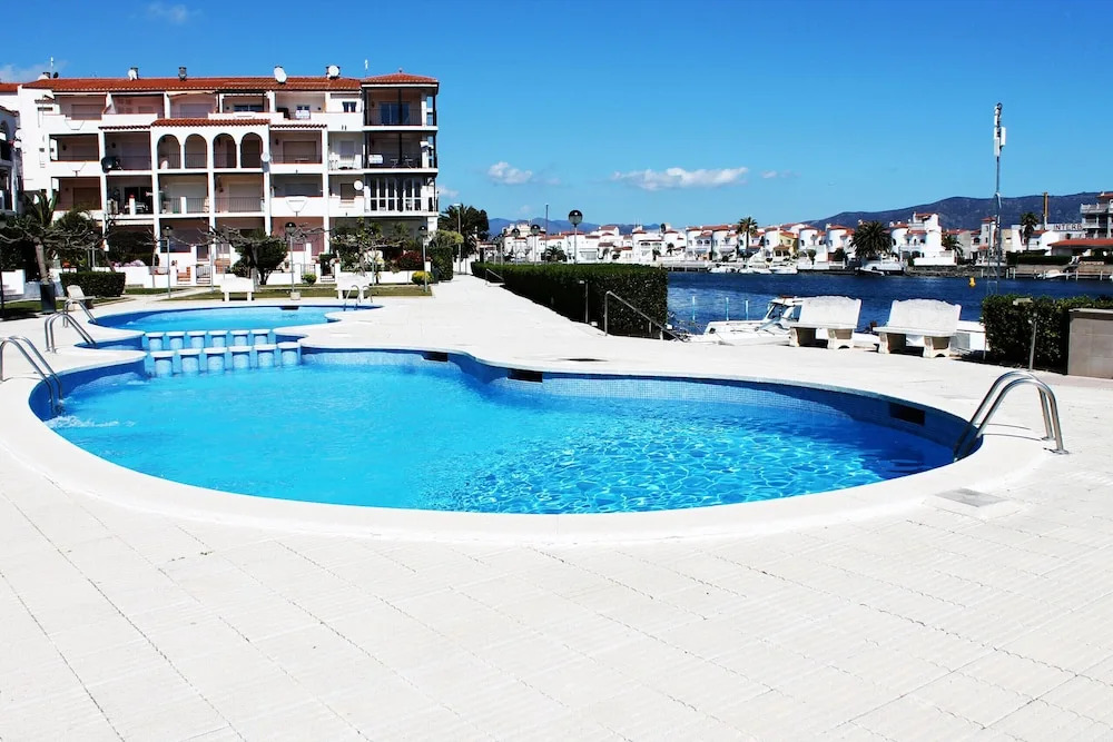 248-apartamento, amarre opcional, piscina