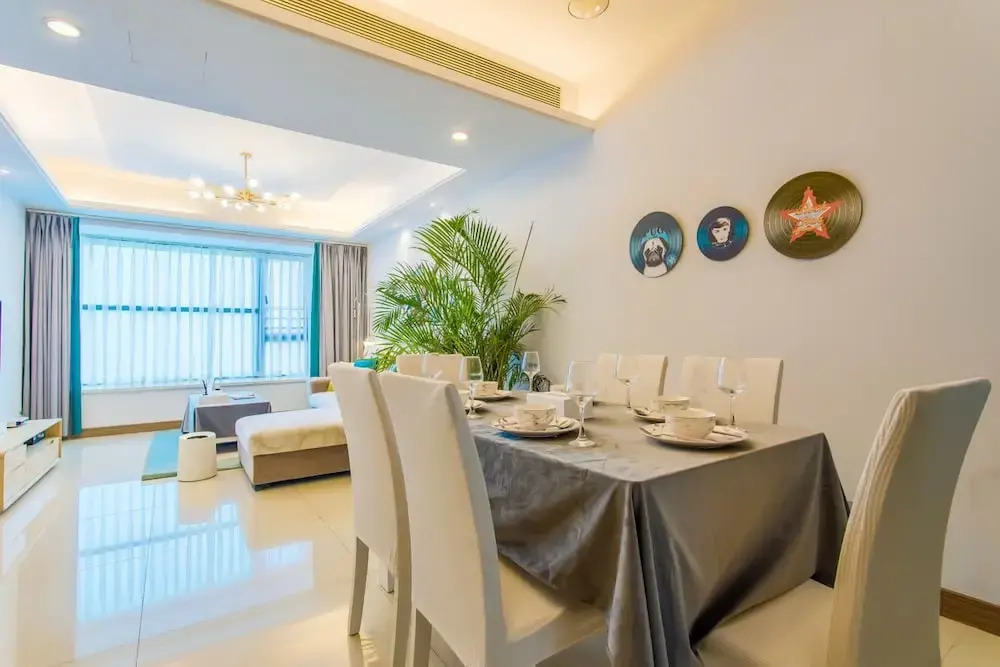 Locals Boutique Apartment Huafa Plaza 37