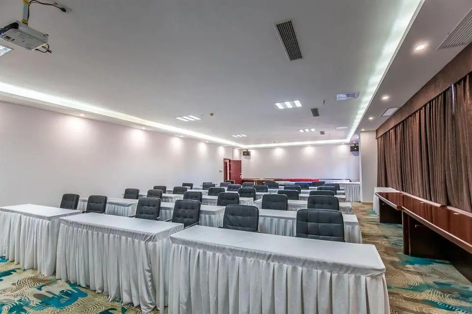 Zhuxing Boutique Theme Hotel