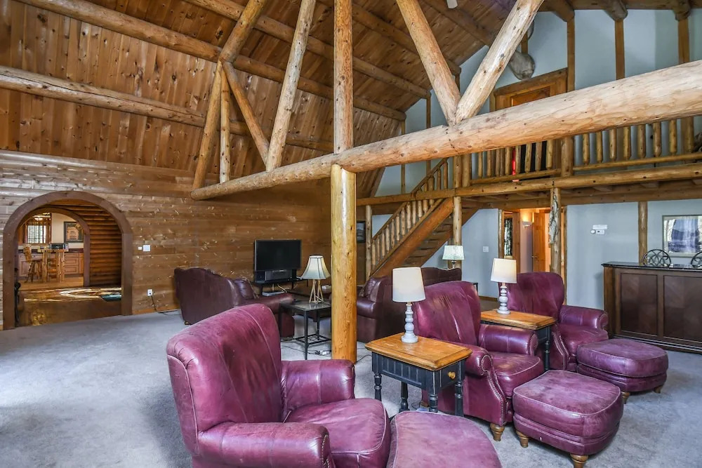 Streamside 4 Bedroom House