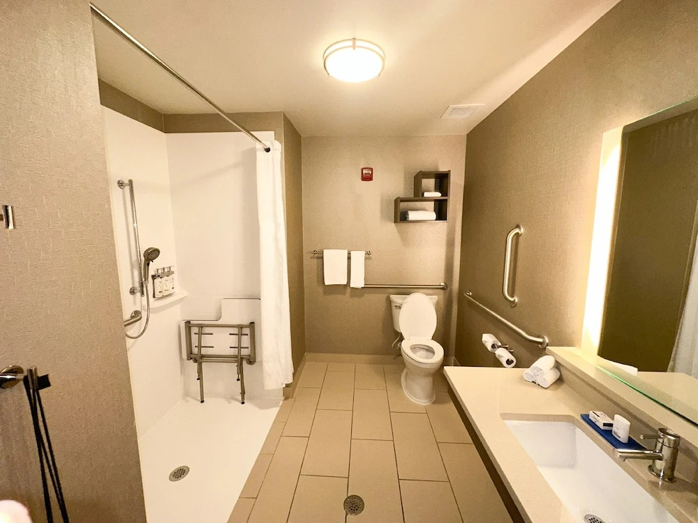 Holiday Inn Express Plymouth-ann Arbor