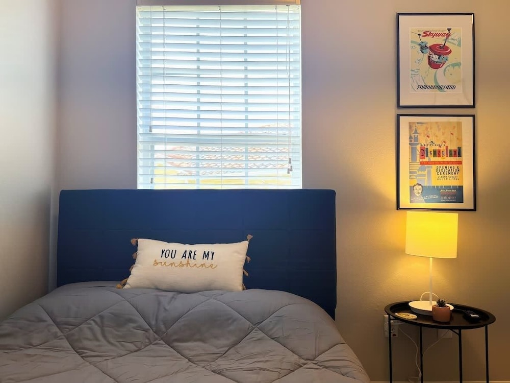Very Near Disney 3 Bd Condo Walmart 1 Min Away 3 Bedroom Townhouse