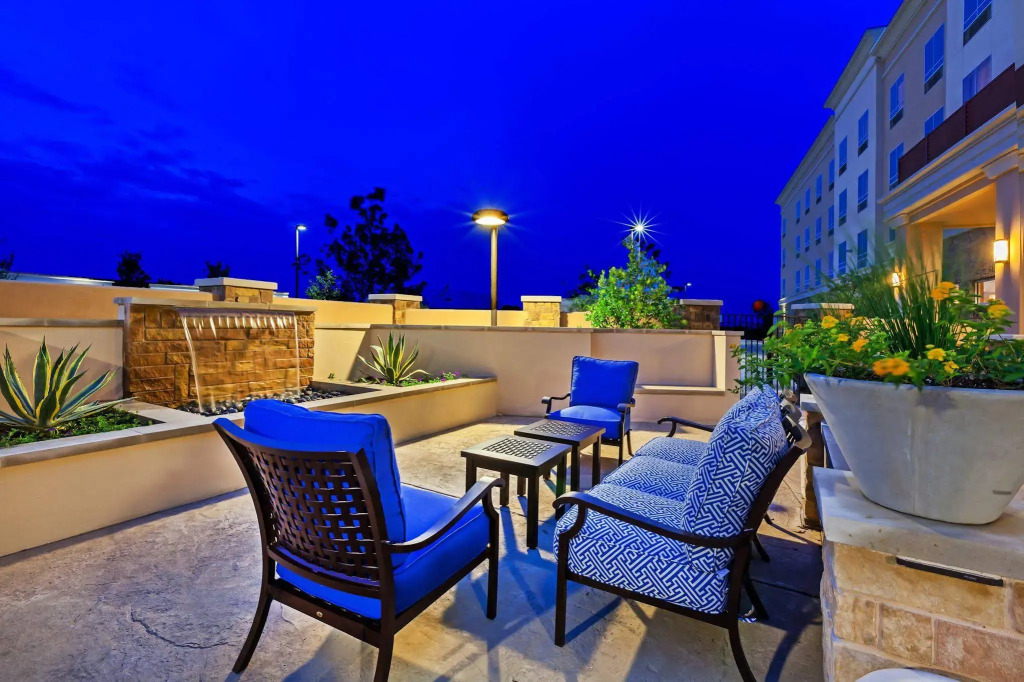 Clarion Hotel The Colony - Plano West