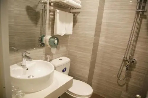 City Hotel