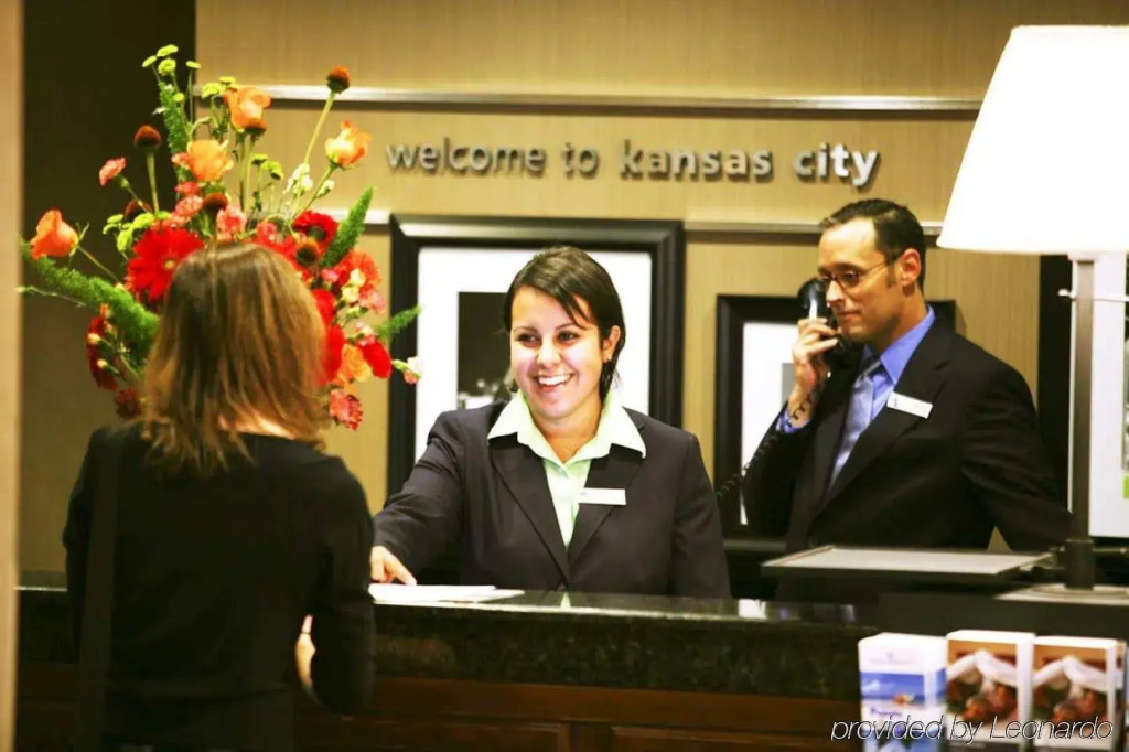 Hampton Inn & Suites Country Club Plaza