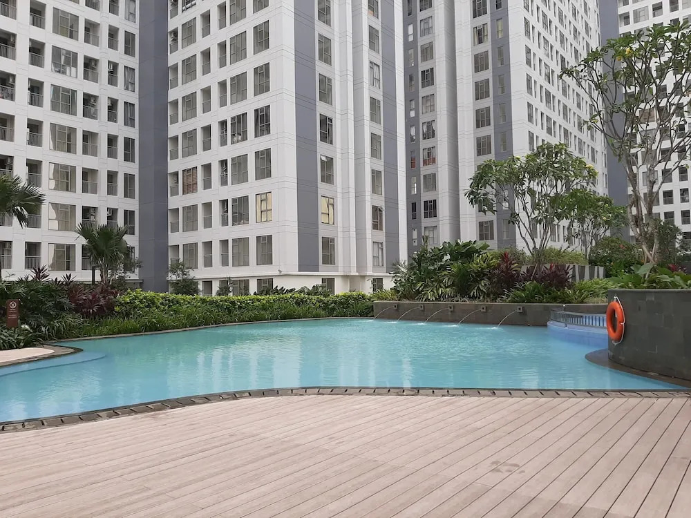 Pool View Studio Apartment at M-Town Residence