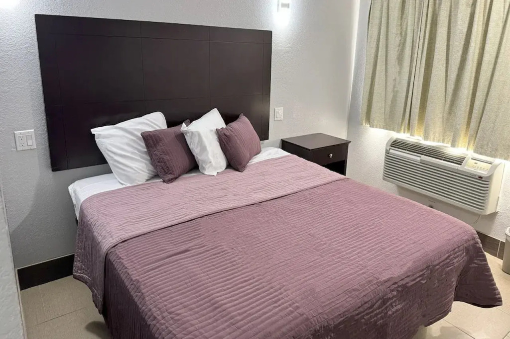 Xpress Inn & Extended Stays