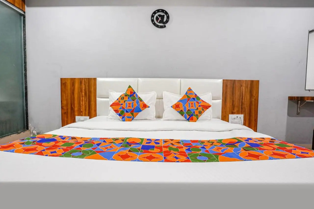 Fabhotel The Valentine