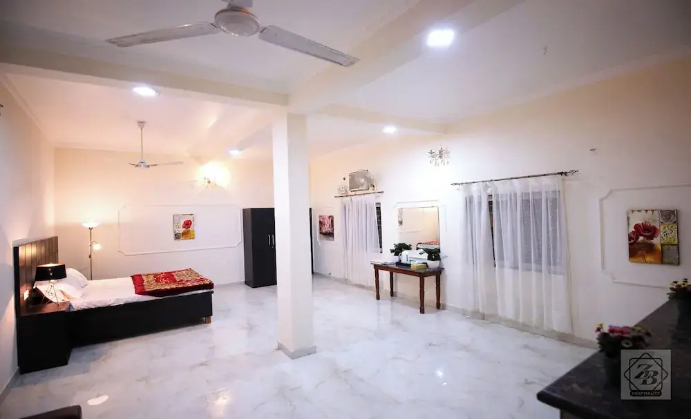 Rose Garden Resort DAULATABAD FORT