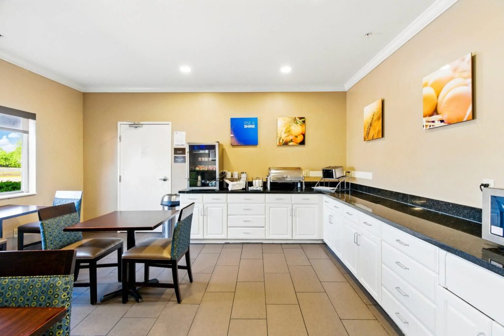 Comfort Inn South Tulsa - Woodland Hills