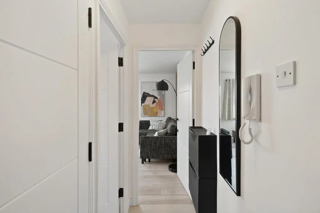 Tropical Inspired 2-Bedroom Flat