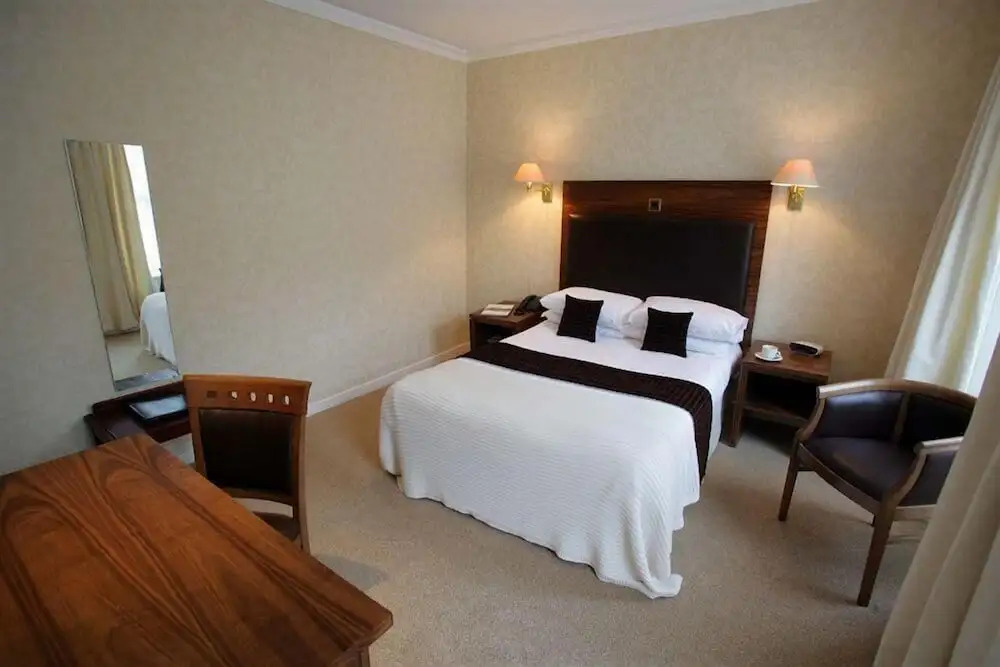 The New County Hotel