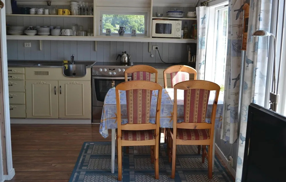 Amazing Home in Lyngdal With 3 Bedrooms